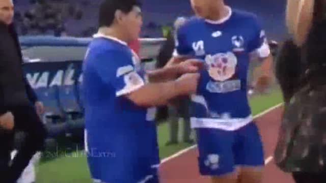 TOTTI REFUSING THE ARMBRAND FROM MARADONA