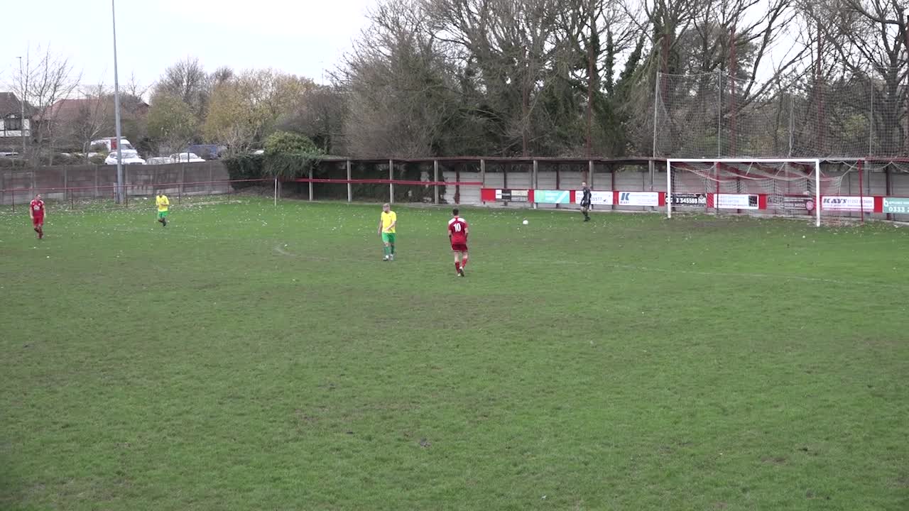 Full Match Footage of a Fiery Fylde Coast Derby Between Blackpool Wren Rovers & Poulton FC