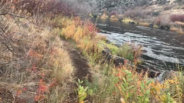 Central Oregon – Steelhead Falls – Crooked River in Autumn