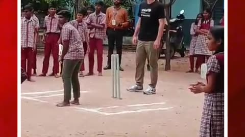 ప్రభుత్వ పాఠశాలలో పాట్ కమిన్స్| #cricket #sunrisershyderabad #hyderabad #ytshorts #viral |FBTV NEWS