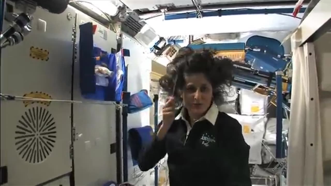 Iss tour:kitchen,bedrooms