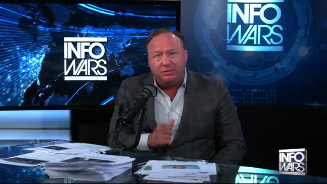 Alex Jones says "Adam Shiff sucks dicks!"