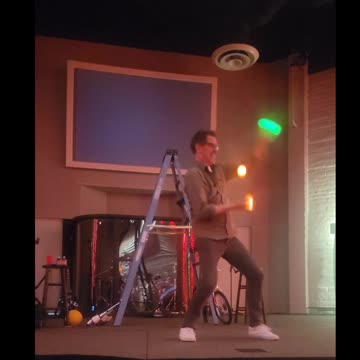 Juggler Ron Pearson is having a ball or three!