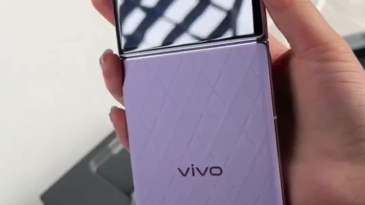 X Flip Vivo diamond purple color unboxing