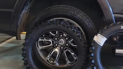 Gummy vs Hard Pack Tire