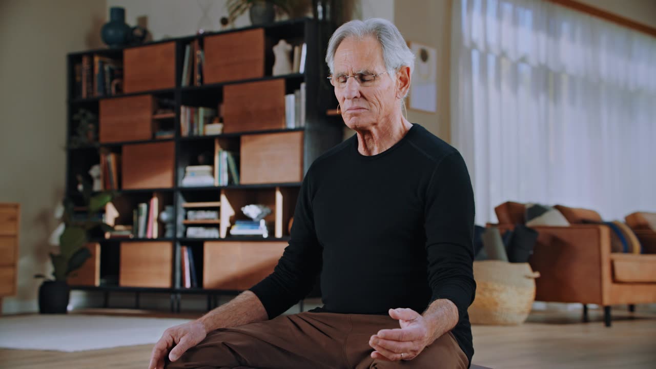 Jon Kabat-Zinn Teaches Mindfulness and Meditation