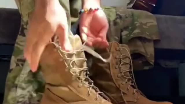 How to tie army boots lace