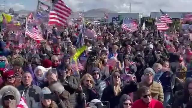 California Truckers Singing “Amazing Grace” As Convoy Heads To DC