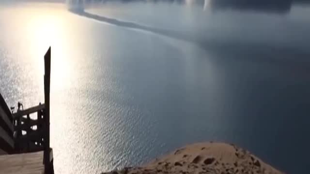 Verified Shot of a lifetime! 🤯🌪 ⠀Crazy roll cloud over Lake Michigan.