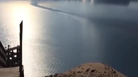 Verified Shot of a lifetime! 🤯🌪 ⠀Crazy roll cloud over Lake Michigan.