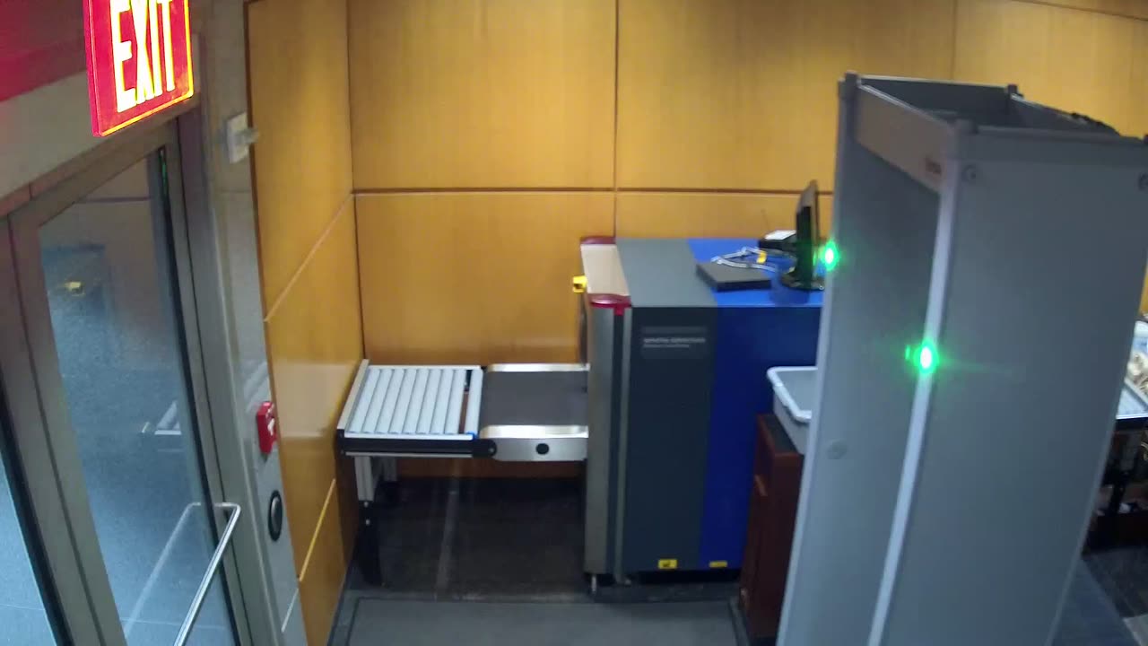 8617OHOB0101B12_2021-01-06_03h00min00s357ms.mp4