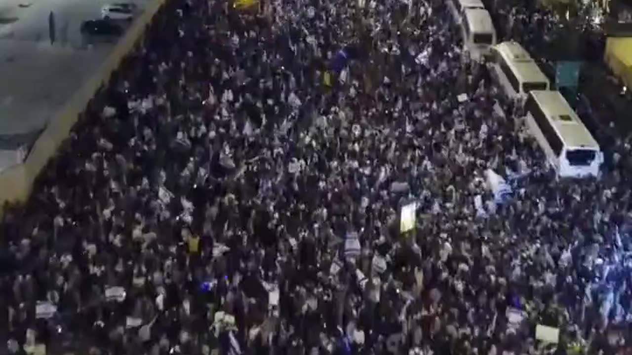 It’s only going to flip the steak on the pan and not replacing the pan slaves fighting with slaves