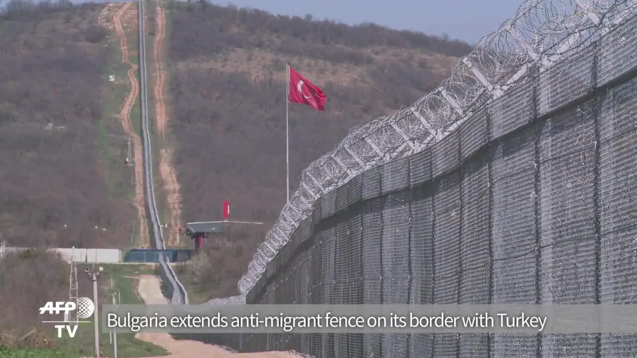 New anti-migrant fence erected between Bulgaria and Turkey