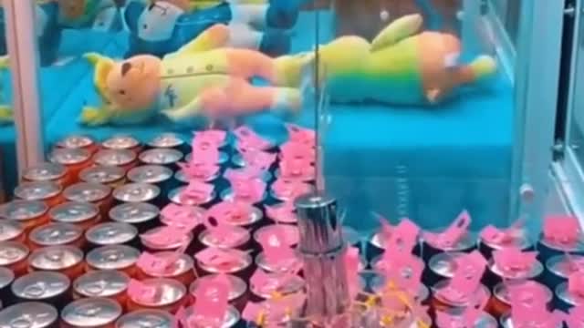 win 🍹🍹#clawmachine #fyp #viral #coinpusher #money