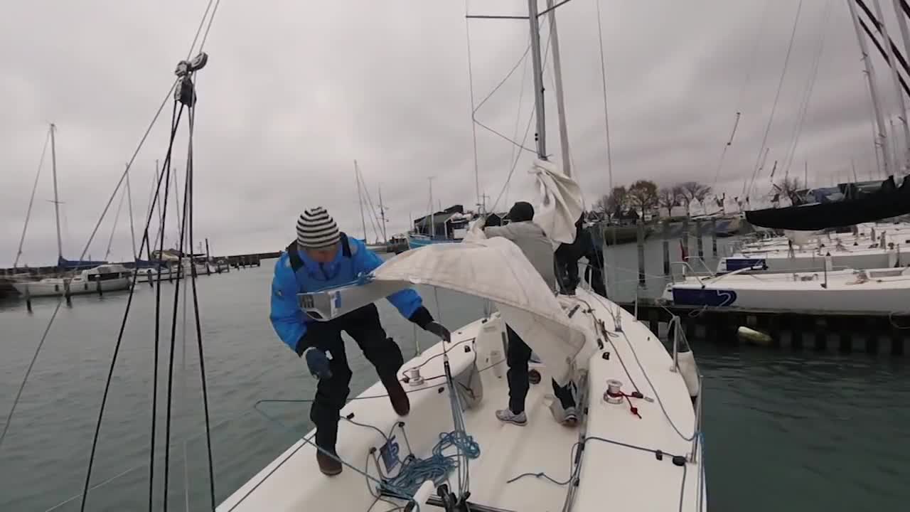 J80 CRASH GYBE AND BIG WAVES _ Nivå Vinter Cup #3