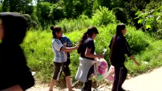 Santa rappels down to bring Christmas cheer to Guatemalan children