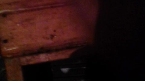 abrindo cofre de madeira pt1