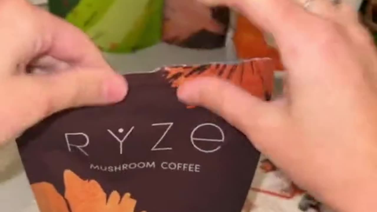 Brewing Wellness: A Review of RYZE Mushroom Coffee – Your Healthy Alternative to Java Jitters