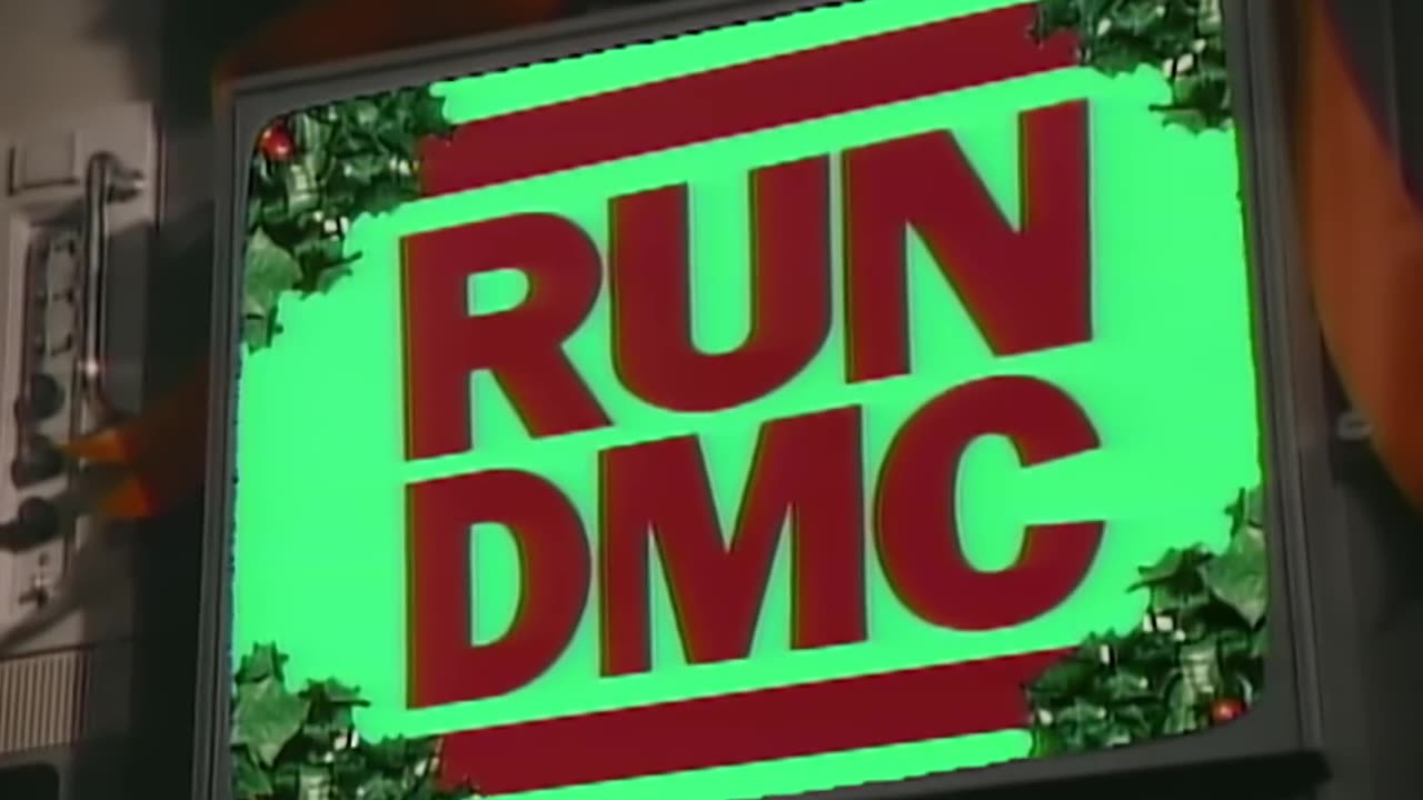 Christmas In Hollis- RUN DMC (audio enhanced OG video)