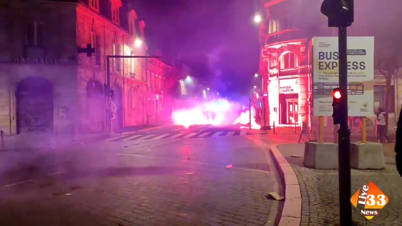 Chaos in Bordeaux