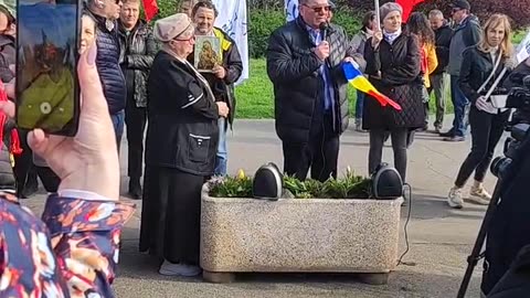 Protestul cetățenilor la Parlament contra Legii PLX 145 din 2023 (Global News România; 19.04.2023)1