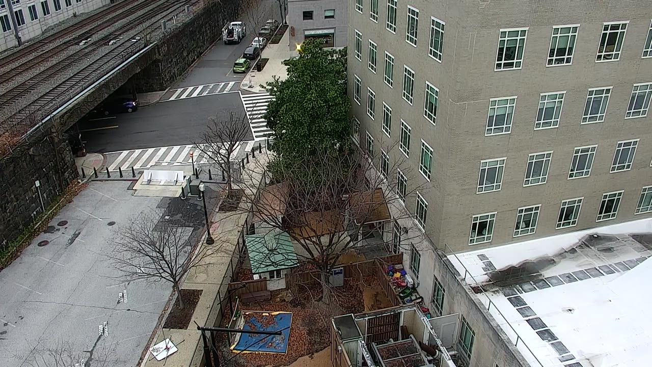 3823FHOBRFSouthRoof_2021-01-06_09h03min54s563ms.mp4