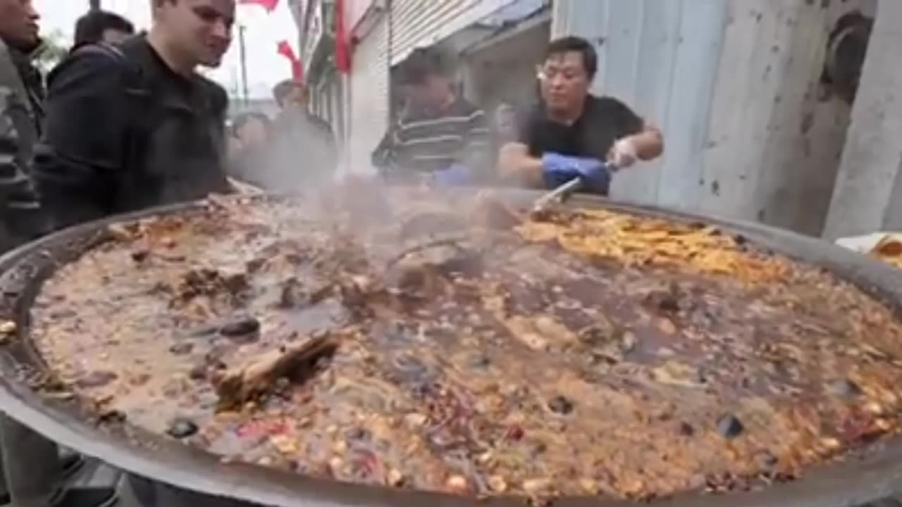 The BIGGEST Street Food in China WOW 200 KG of MEAT in the BIGGEST WOK for 600 People!!