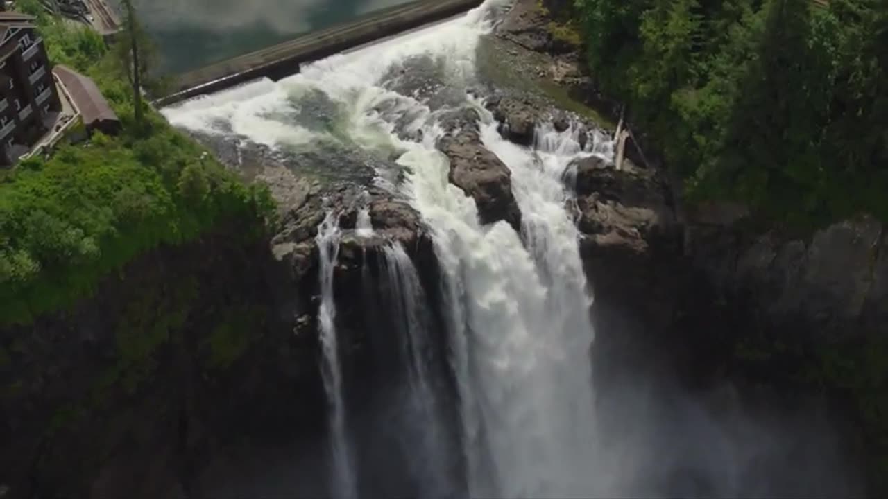 Escape to Tranquility: Snoqualmie Falls Relaxing Video Tour in Washington State