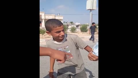 Russia Just Sent A Ton Of Food To The Palestinians...