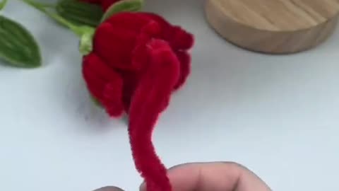 DIY 🌹MAKING ROSES FROM PIPE CLEANERS