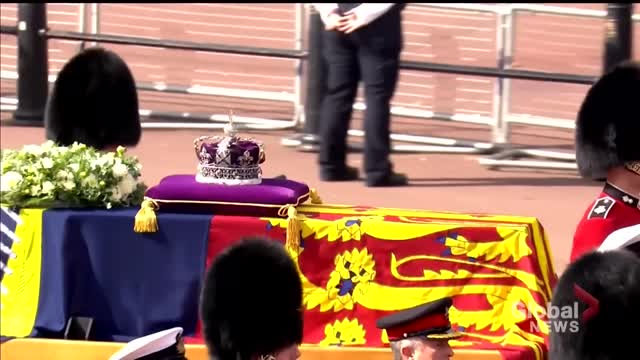 Queen’s funeral Trudeau arrives in London with Canadian delegation