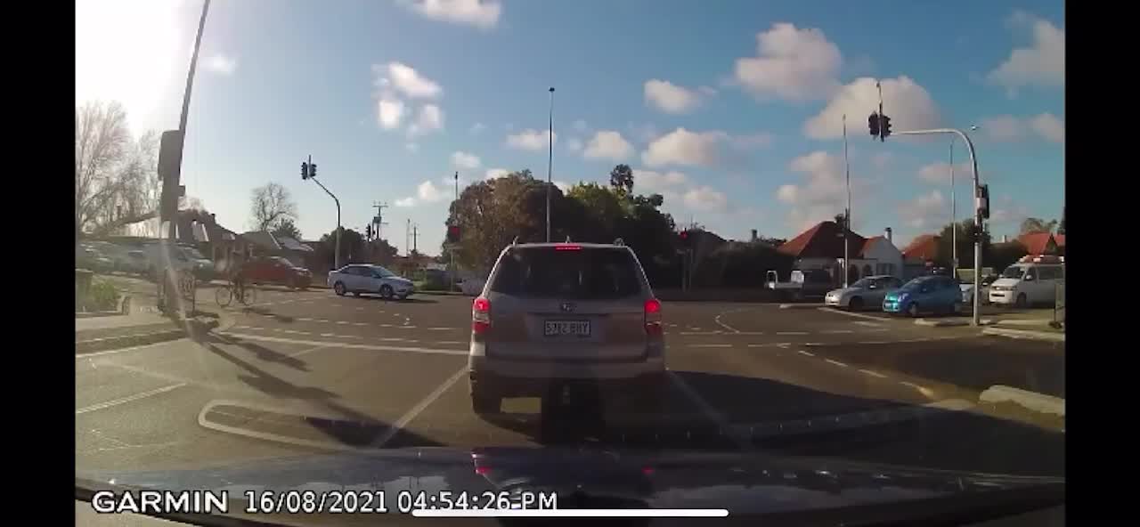 Cyclist Clipped by Car Has Instant Recovery