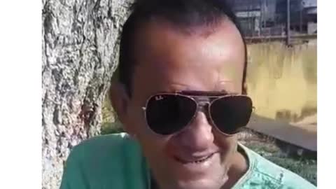 Quirino entrevista o homem que fez parto em Praça de Conceição do Jacuípe