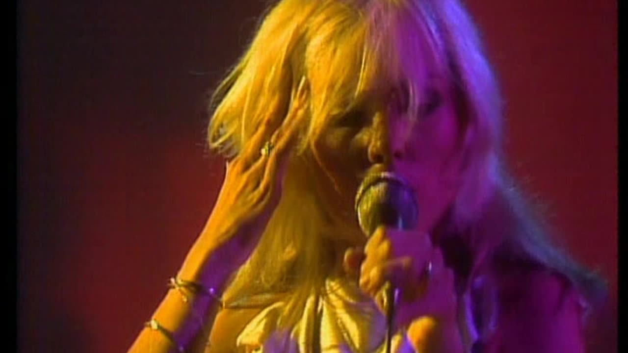 Blondie - I'm Touched By Your Presence Dear = Music Video 1978