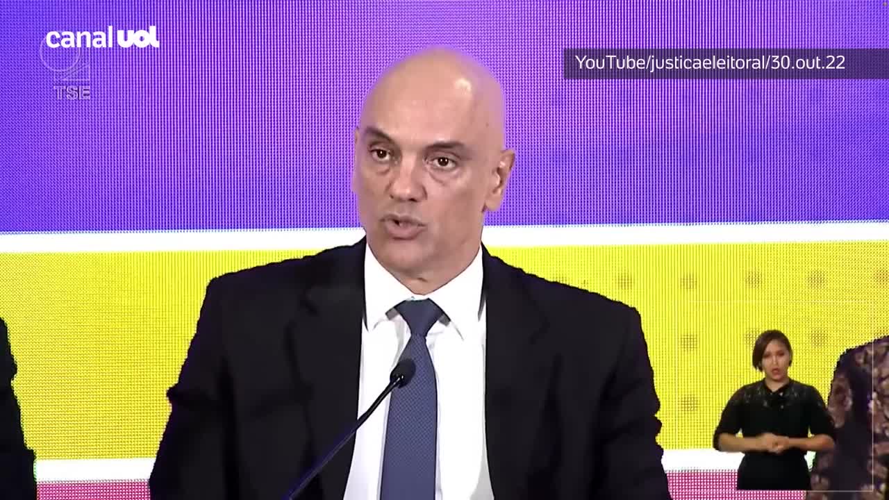 Alexandre de Moraes conversou com Lula e Bolsonaro após resultado das eleições