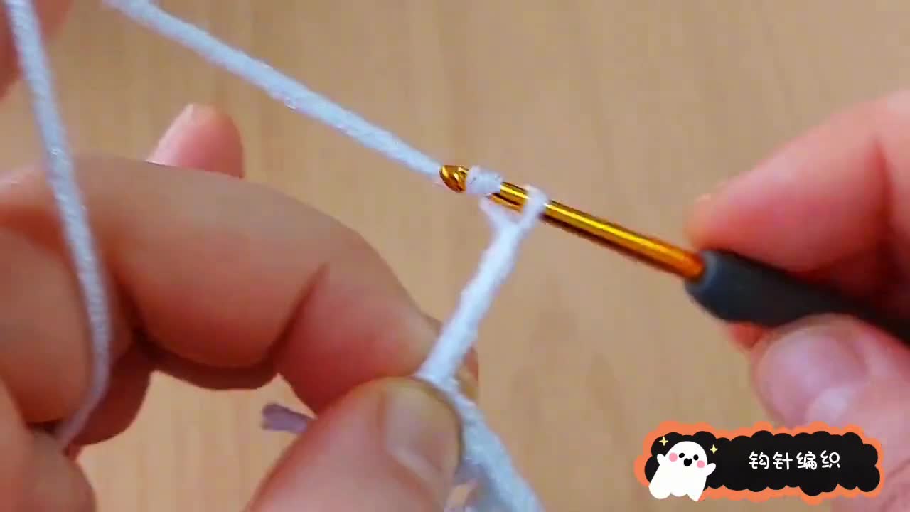 Crochet Hibiscus flower pieces and connecting tips.