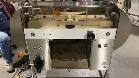 DT Industries - Kalish Ionized Air Gripper Bottle Rinser