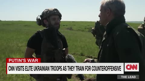 Video shows Ukrainians storming Russian trench