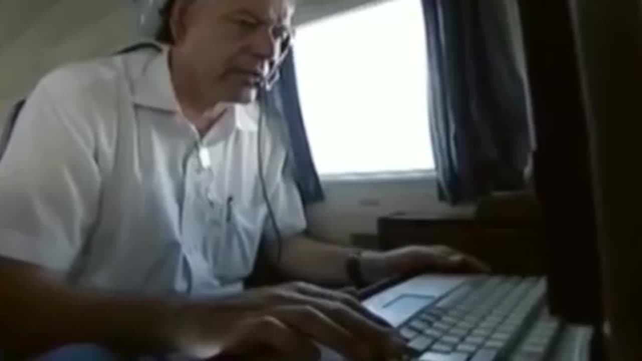 Cloud seeding chemtrails confirmed by pilot.