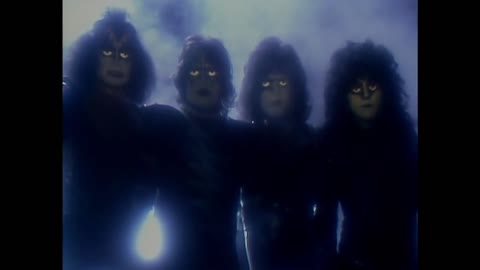I Love It Loud - Kiss