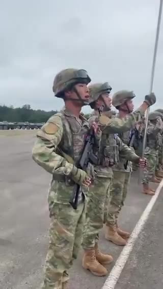 Chinese troops guarding Belarus' border with Poland