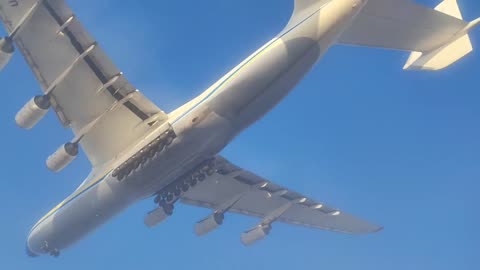 Novamente a chegada do maior avião do mundo Antonov An-225 Mriya ao aeroporto polonês de Rzeszow
