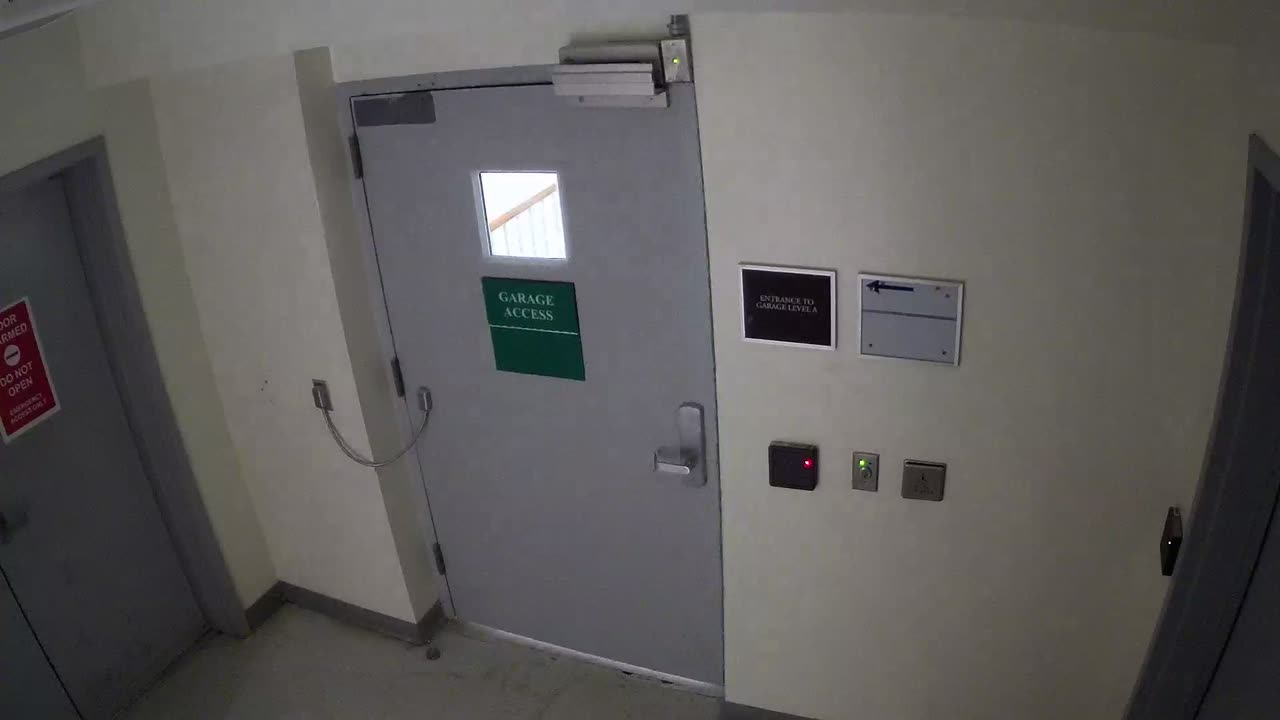 5180CHOBBANorthLobbyStair8_2021-01-06_11h40min02s757ms.mp4