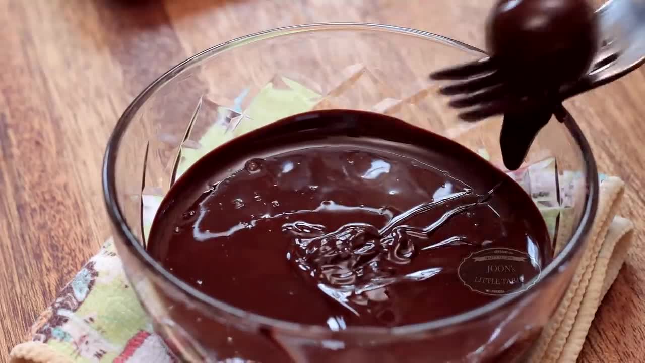 How to make chocolate truffles with milk at home