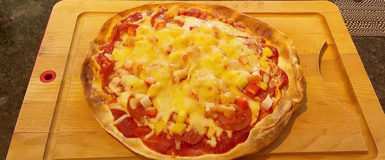 Naan Bread Pizza | Easy quick pizza on griddle