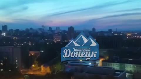 Donetsk: esempio di bombardamento ucraino indiscriminato sui quartieri residenziali