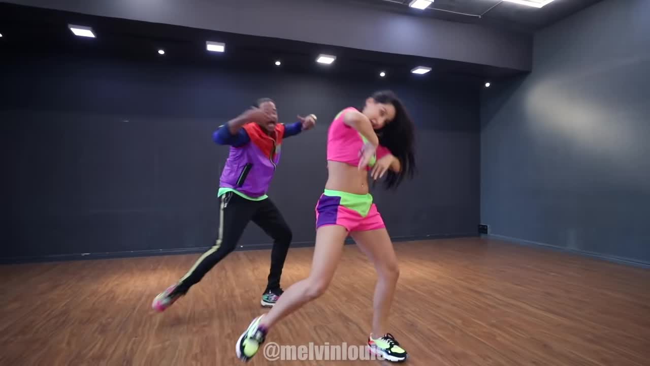 Pepeta | Her expressions and her dance is just amazing!!!😁😍🙈 Nora Fatehi