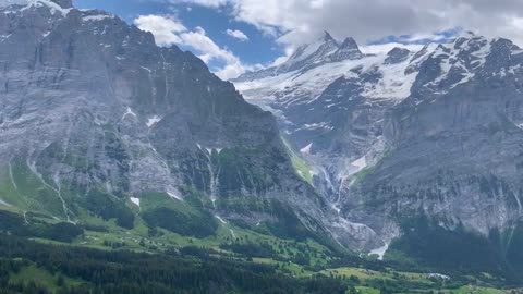 😍#switzerland #mauntain #village #happy #travel #travellife #vacations