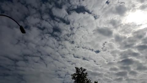 Himmel in Berlin am 29.06.2023 um 16:30 Uhr