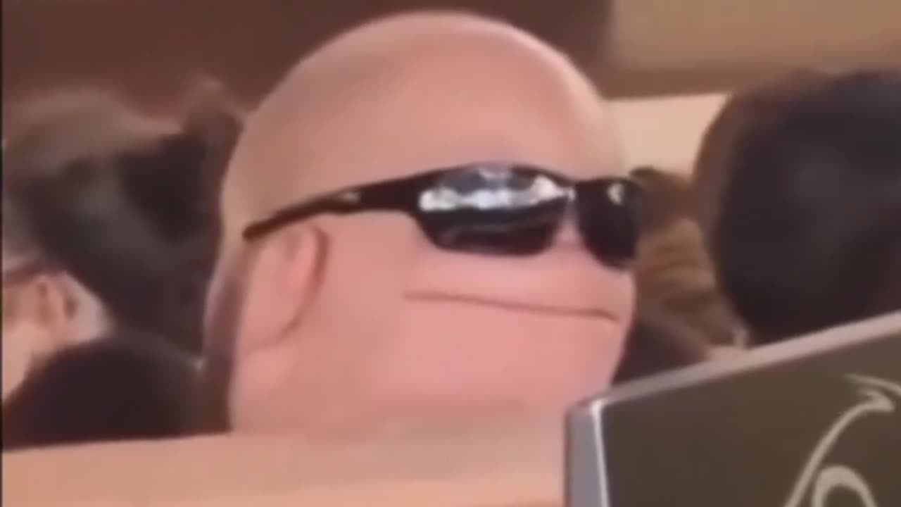 Amazing head sunglasses